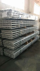 Fábrica de China Galvanizado en caliente <span class=keywords><strong>C</strong></span> Beam Acero U Canal de acero estructural <span class=keywords><strong>C</strong></span> Canal/<span class=keywords><strong>C</strong></span> Perfil Precio - Product Image 2