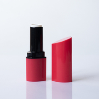 OEM&ODM Tubes de baume à lèvres vides en plastique, forme cœur, rouge, avec logo personnalisé, prix bas, les plus vendus, promotionnels et luxueux