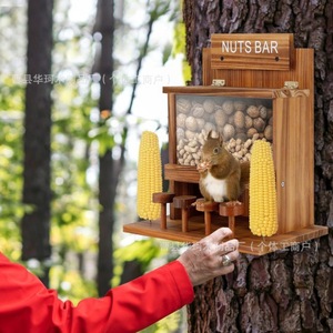 Comedero de Madera para Ardillas, Caja de Almacenamiento de Nueces para Exteriores con Casa de Observación, Estación de Alimentación para Animales Salvajes, Color Quemado - Product Image 4