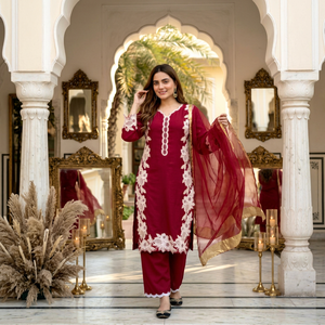 Ensemble élégant de salwar kameez brodé pour femmes, tenue kurta et pantalon avec dupatta pour mariage, fête ou festival - Product Image 1