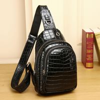 Tas dada pria bermotif buaya, tas selempang fashion kelas atas, tas dada outdoor multi-layer berkapasitas besar