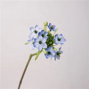 Flores de Terciopelo Artificial Estrella de Belén, Blancas y Azules, de Seda, para Decoración de Bodas, Navidad o Graduación, Arreglo Floral Elegante - Product Image 6