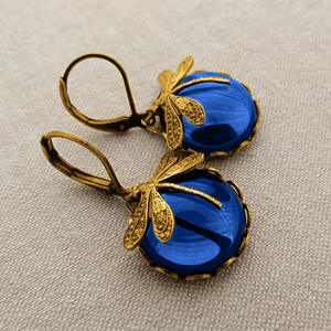Pendientes colgantes de libélula chapados en oro con bisel de cristal azul y diamantes de imitación, estilo vintage para mujer, joyería de fiesta - Product Image 3