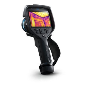 กล้องถ่ายภาพความร้อนอินฟราเรด Flir E54 ขนาด 244 x 95 x 140 มม. เกรดอุตสาหกรรม สำหรับการตรวจสอบระบบทำความร้อนใต้พื้นและระบบไฟฟ้า - Product Image 1