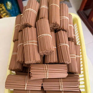 Bâtons d'encens religieux en bois de santal Dai Binh en gros, 1 kg, parfum personnalisé disponible, 100 % naturel - Product Image 1