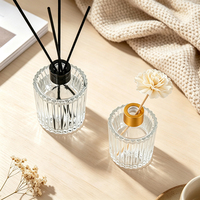 Bouteille diffuseur en verre transparent de luxe en gros avec bouchon aromatique unique pour diffuseur de parfum d'ambiance à bâtonnets