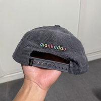 Casquette Dad Hat en velours côtelé anthracite avec logo personnalisé, motif cœur brodé, en coton doux, style vintage, réglable, unisexe, automne-hiver, vente en gros, OEM
