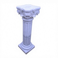 Colonne de piédestal moderne en marbre blanc massif sculptée à la main, surface hautement polie, pour villa et jardin, modèle India IN;27243 du Groupe Hayat