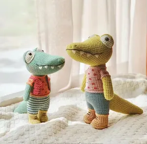 Cadeau de bébé mignon personnalisé Crochet Amigurumi peluche Crocodile 100% jouets tricotés à la main