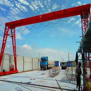 Pont roulant à poutre simple économique et portable avec hauteur réglable, portée personnalisable, palan électrique pour petites usines - Product Image 1