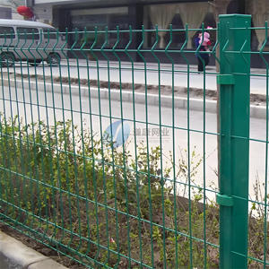 Clôture de sécurité avec courbes triangulaires, en fer soudé revêtu de PVC, anti-rongeurs, imperméable, pour usage extérieur, service de modélisation 3D - Product Image 4