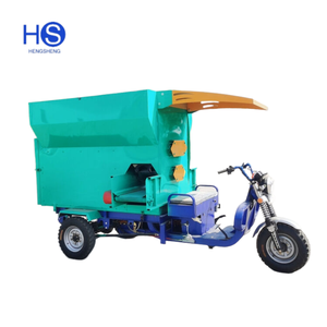 Épandeur intégré à haute productivité pour l'alimentation animale Mélange de concassage d'ensilage avec la machine agricole de moteur de composant de noyau de transporteur - Product Image 1