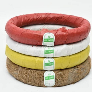 La fabbrica vende filo di acciaio zincato da 0,5 a 5 mm a un prezzo basso, utilizzato per la legatura di recinzioni. - Product Image 1