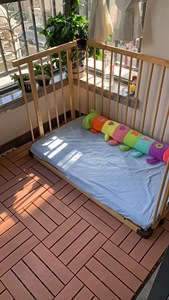 Suelo de WPC para Exteriores Resistente a los Rayos UV y a la Decoloración, para Todas las Condiciones Climáticas, con Textura de Madera Realista - Product Image 5