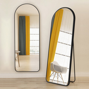 Miroir mural arqué moderne pleine longueur, cadre fin en aluminium noir, grand miroir sur pied pour projet hôtelier - Product Image 1