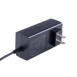 KC FCC CE CB GS SAA Aprobado Au Plug Ac Dc Adaptador universal 12,6 V 3a Salida 37,8 W Enchufe Cargador de batería 12,6 V 3a