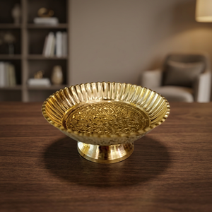 Assiette décorative ronde en métal poli avec incrustation dorée, style glamour, pour fêtes et réceptions - Product Image 6