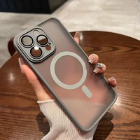 Coque de téléphone magnétique mate translucide colorée avec protection d'objectif pour iPhone 17 16 15 Pro Max