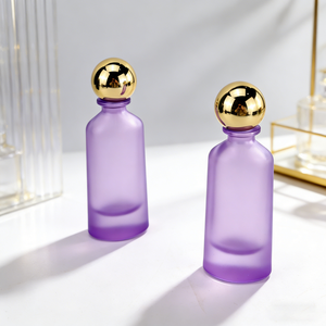 Botella de Perfume de Vidrio Morado de 50 ml Personalizada, Botella de Perfume de Vidrio Cilíndrica de Lujo con Pulverizador para Tapón de Bola con Caja Redonda - Product Image 5