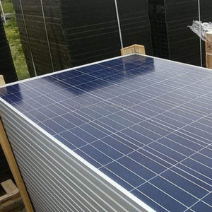 La technologie des panneaux solaires monocristallins bifaciaux capte la lumière du soleil des deux côtés pour une production d'énergie accrue. - Product Image 1