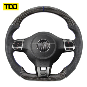 Volante Deportivo Personalizado TDD de Fibra de Carbono para MK6 TIGUAN Golf 5 GTI MK5 GTI GLI Golf R32 - Product Image 1