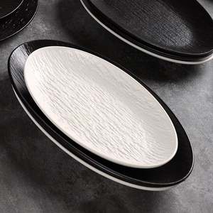 Assiette à poisson ovale en grès blanc mat et noir Assiette à salade de poisson et de sushi cuite à la vapeur en céramique pour restaurants - Product Image 4