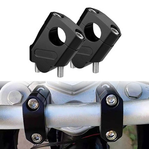 Rehausseur de guidon de moto 22 mm noir en alliage d'aluminium CNC avec support d'extension réglable en hauteur pour amélioration - Product Image 2