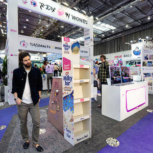 Support d'affichage au sol écologique pour les supermarchés pour présenter les aliments et les boissons avec une taille personnalisable et l'impression de logo - Product Image 3