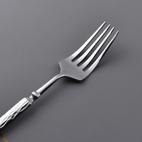 Vente en gros de fourchette cuillère et couteau de table en acier inoxydable, ensemble de couverts avec manche à motif moiré