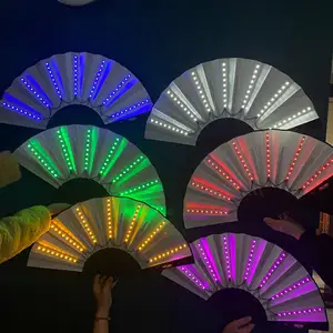 Éventail à main léger imprimé personnalisé de nouvelle conception éventails pliants en papier décoratifs en bambou pour la fête Éventails à main chinois lumineux à LED