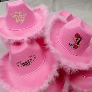 Sombrero de Vaquera con Plumas Rosas, Fieltro de Poliéster, Impresión de Logotipo Personalizada, Sombreros de Vaquero - Product Image 4