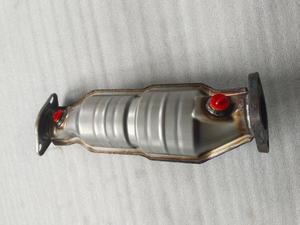 适用于起亚秀尔 1.6L 16V 2010-2014 排气排放控制的工厂直装汽车催化转换器 - Product Image 5