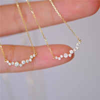 Collier Pendentif en Zircon Cubique Forme Sourire Classique Éclatant, Argent Sterling 925, Diamant CZ Scintillant