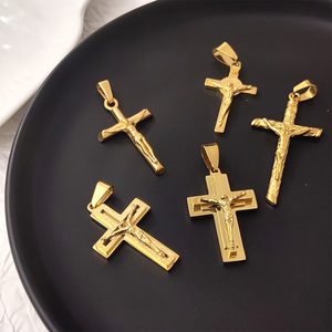 Haute Qualité Religion Crucifix Collier personnalisé 18K PVD Or En Acier Inoxydable Classique <span class=keywords><strong>Jésus</strong></span> <span class=keywords><strong>Croix</strong></span> <span class=keywords><strong>Pendentif</strong></span> pour Hommes Garçons MSPC011 - Product Image 1