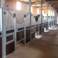 Équipement de cheval en métal de poudre enduit de luxe facile à installer intérieurs de clôture stables porte battante palette élégante de stalle de cheval nouveau