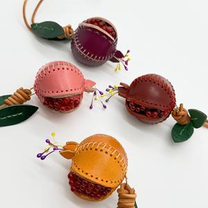 创意手工仿真大石榴真皮钥匙扣可爱水果包挂件迷你复古手提包挂件 - Product Image 3