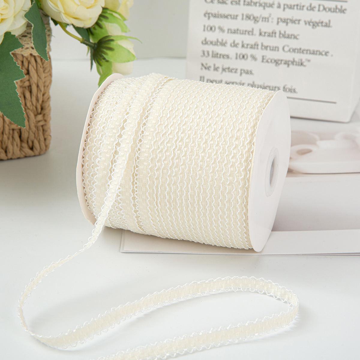 9mm white toothed edge bubble ribbon
