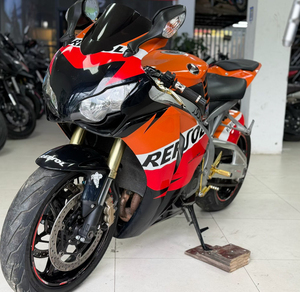 La meilleure CBR1000RR de <span class=keywords><strong>2006</strong></span>, avec 80 % d'éléments neufs et de pièces d'occasion - Product Image 5