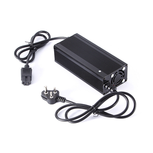 Chargeur portable 220V 60V 12A de haute qualité, haute efficacité, silencieux, économie d'énergie, 1000W, en aluminium, AC/DC, LiFePO4, lithium - Product Image 3