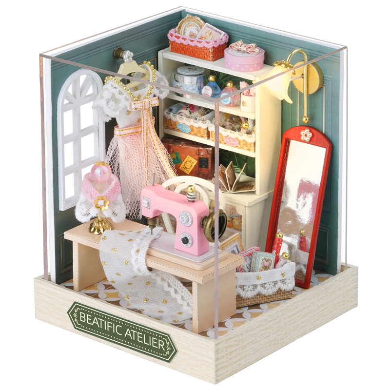 pink-happiness studio-versione inglese