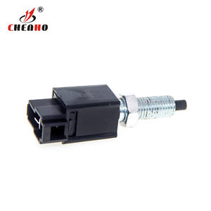 2189 23 XM34-13480-BA 3774060D00 interrupteur de feu stop interrupteur de feu stop pour Hyundai ACCENT I KIA CARENS IV - Product Image 1