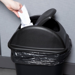 Outdoor Waste <b>Bin</b> Eco Friendly Black <b>Plastic</b> Trash Can Dust <b>Bin</b> With <b>Lid</b> - Product Image 5