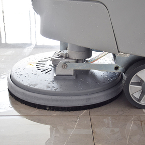 Machine de nettoyage de sols magnétique fiable, autonettoyante, avec aspiration et lavage - Product Image 6