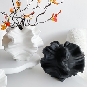 Vases en céramique Qingyu Chronicle, blanc et noir, petite et grande taille, décoration moderne pour arrangements floraux de bureau - Product Image 3