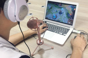 ไมโครโฟน USB แบบพกพาไมโครโฟนสำหรับสตูดิโอสีชมพู - Product Image 3