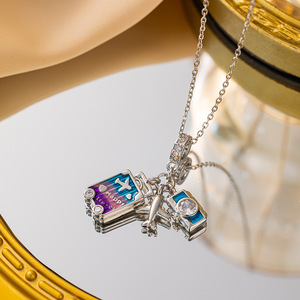 2025 mignon caméra <span class=keywords><strong>voyage</strong></span> étui <span class=keywords><strong>avion</strong></span> pendentif collier ras du <span class=keywords><strong>cou</strong></span> 18K plaqué or acier inoxydable colliers bijoux <span class=keywords><strong>pour</strong></span> femmes filles - Product Image 3