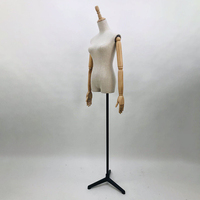 Robe cintre en tissu bon marché à prix d'usine