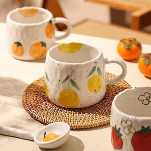 Caneca de Cerâmica Fofa de Verão 12oz com Padrão de Frutas Pintado à Mão, Revestimento para Sublimação, Segura para Lava-Louças e Micro-ondas, Presente de Aniversário - Product Image 6