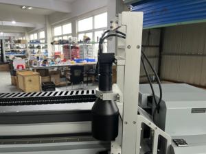 เครื่องพิมพ์อิงค์เจ็ทแบบแบนอัตโนมัติ Zunsunjet Wholesale1610 <span class=keywords><strong>สี</strong></span>ขาวเคลือบเงา UV สำหรับงานพิมพ์ DTF - Product Image 2