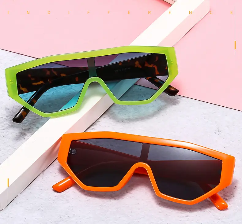Occhiali da sole polarizzati sportivi di vendita caldi nuovo colore occhiali da sole da uomo di tendenza per PC One Piece UV400 occhiali da sole sportivi Anti-UV